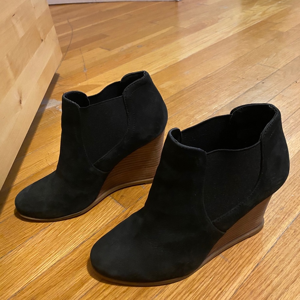 Black heel booties wedges